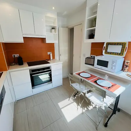 Relax At Basette With Large Garden And Swimming Pool Just A Few Minutes From Beaches Apartamento
