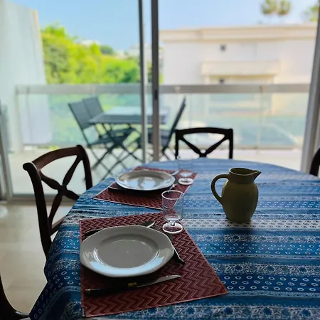 Relax At Basette With Large Garden And Swimming Pool Just A Few Minutes From Beaches Apartamento *