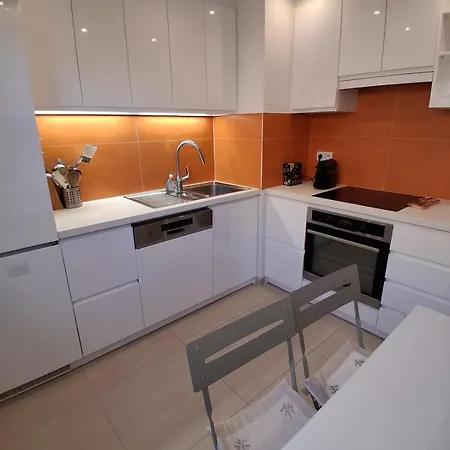Apartamento Relax At Basette With Large Garden And Swimming Pool Just A Few Minutes From Beaches